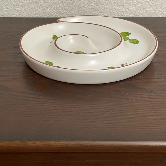 Vintage Shonfeld’s ceramic olive/appetizer dish - Picture 7 of 10